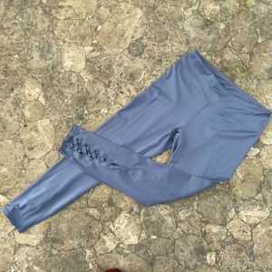 Justfab Active steel blue capris with ribboned calves